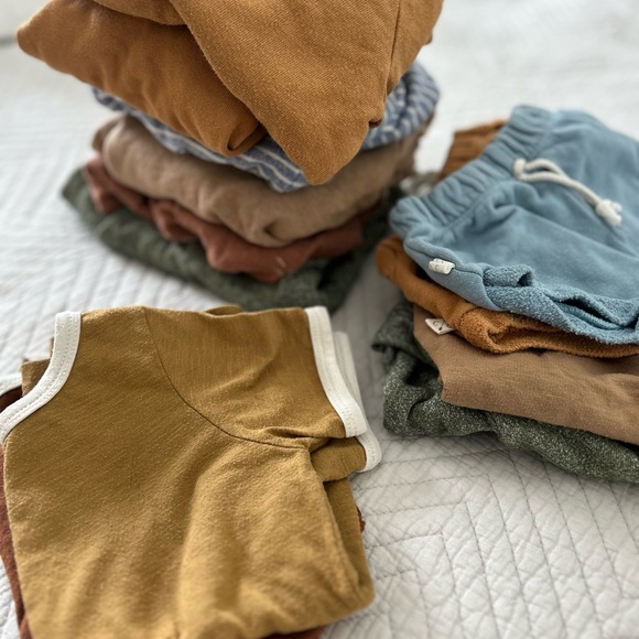 Childhoods bundle - Picture 4 of 5